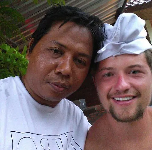 Made Roejas Uluwatu
